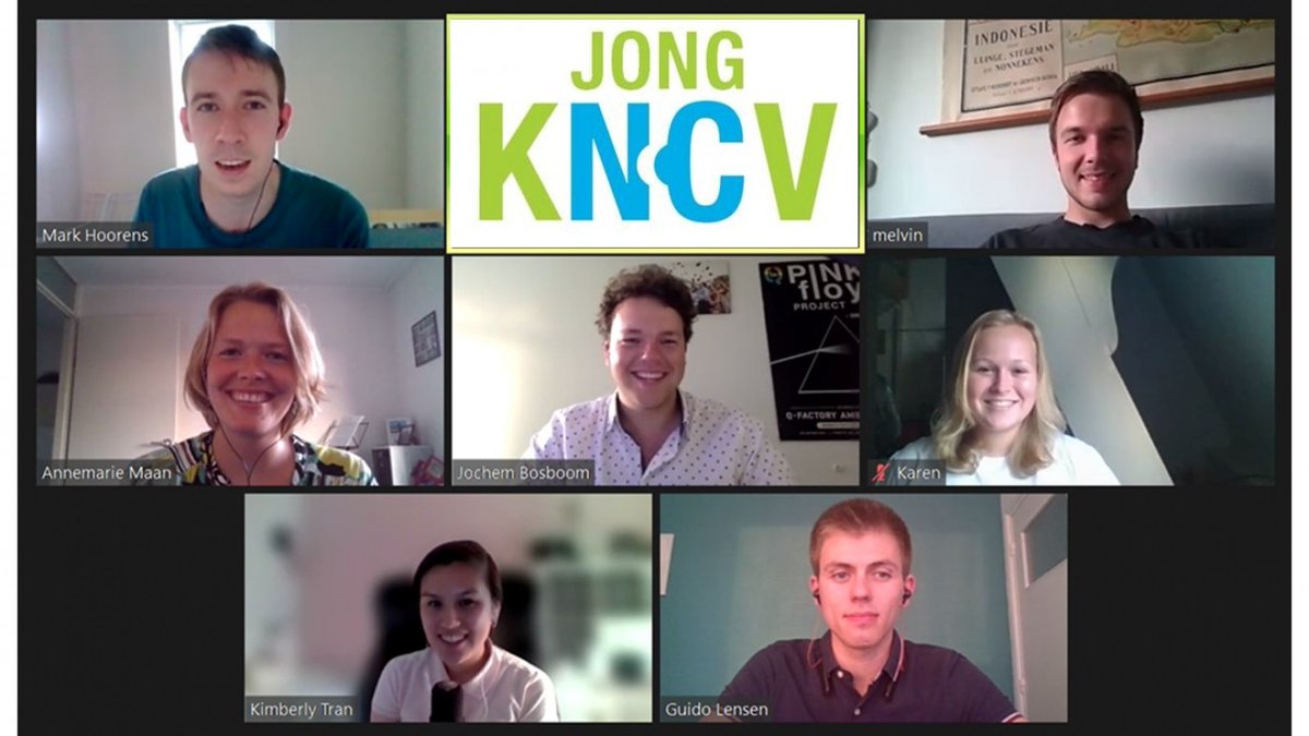 JongKNCV's tweet photo. ong KNCV is op zoek naar nieuwe #bestuursleden! Ben jij actief in de #chemie, #lifeScience of #procestechnologie en houd je er van om activiteiten te organiseren, andere jonge mensen te leren kennen en wil je werken aan je soft skills? Mail snel naar jong@kncv.nl https://t.co/5fVw5dj0sz