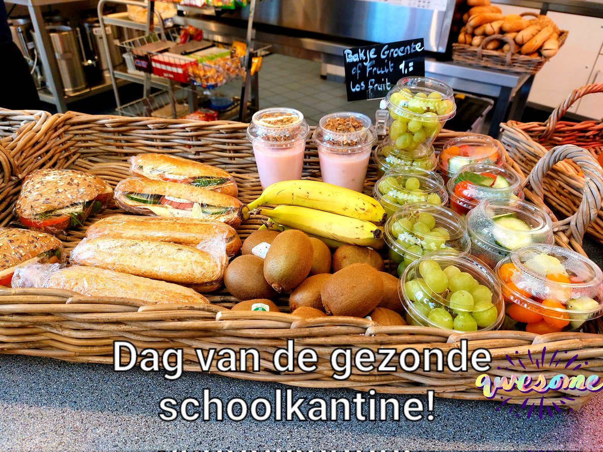 Het is vandaag de #dagvandeGSK! Een impressie van het assortiment met extra gezond eten voor onze leerlingen! #gezondeschoolkantine #duiven