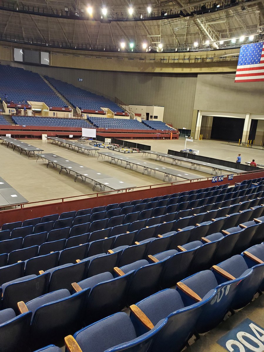 MrCTE1's tweet photo. Robotics Battlefield TSA #Blanson #blansoncte https://t.co/qOSJeN0Ji2