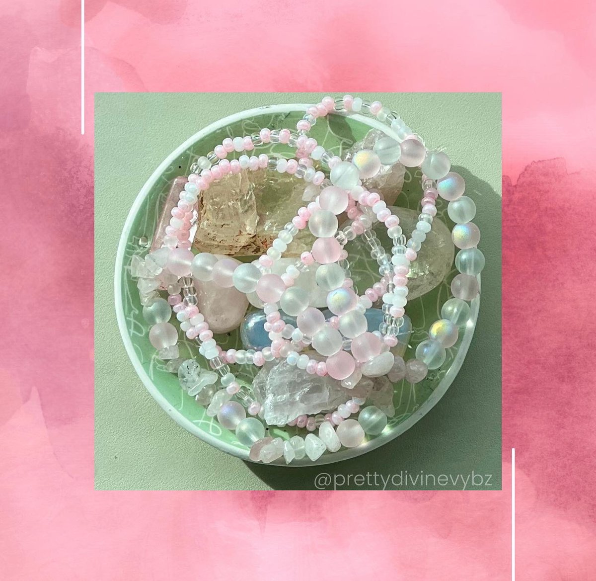 YoImPretty's tweet photo. Support my small black business my customers may be on your timeline! All it take is a retweet! ✨💗 link in bio https://t.co/Gme5sNJKf9