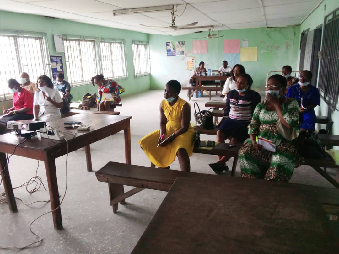 ARRDEC's tweet photo. Refreshers Training of Health Workers at Primary Health Centre (Operational Base), Abak LGA, Akwa Ibom State. In photo: Mrs. Eno Eshiet facilitating a session on focused Ante Natal Care part one. @TYDFoundation sponsored Healthy Mother Healthy Child Project #TYDFInterventions https://t.co/ospYV5RnfX