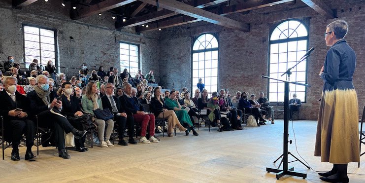kult_min's tweet photo. Inauguration de 'Faraway so close' de #TinaGillen, le pavillon luxembourgeois à la Biennale de Venise en présence de S.A.R. la Grande-Duchesse héritière Stéphanie @CourGrandDucale et de la ministre de la Culture @SamTanson @mudamlux https://t.co/WlRjd1iukh