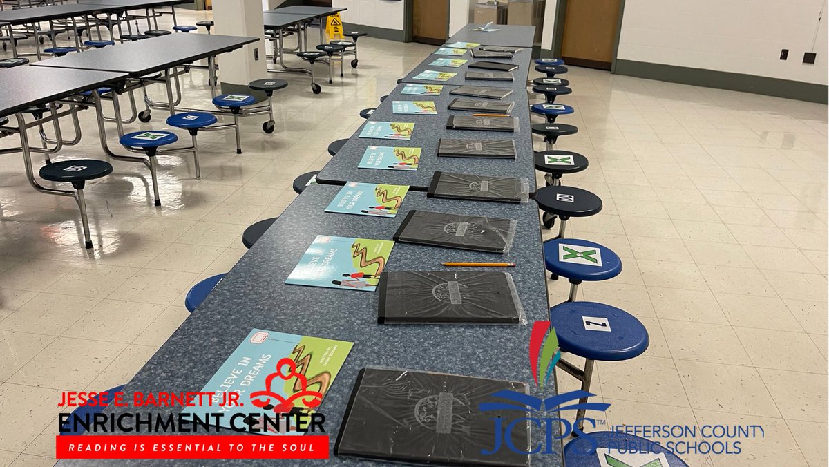 jeb_center's tweet photo. #Dream #DreamBig #BridgeBuilder #KingElementary #BlockChange #TwanyBeckham #Louievillian #BrickByBricx @agentTwany @FOCUS_Bball @GregVannDEP @JCPSDEP1 https://t.co/dxVOQRIR7L