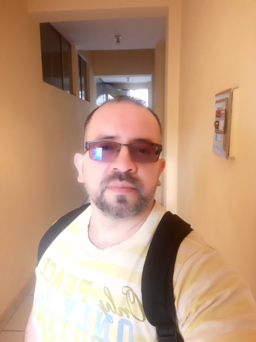 MOISEX47's tweet photo. Buenos días! 💛 💙 ❤
#Tres_Guerreros_van_conmigo_y_bendicen_mi_batalla
#gym_time
#Free_day
Todo ese pelero estaba debajo de mi mascarilla! 😨
Después de dos años, me siento liberado! https://t.co/Qb1cdWbgq7