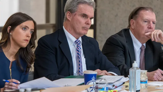 telegramdotcom's tweet photo. Hearing in Boston continues today. Yesterday: Top #Worcester court clerk testifies he was asked about switching documents in Troopergate case https://t.co/7f1L65CqEG @BPetrishenTG @RickCinclair https://t.co/bGQLcoeUh9
