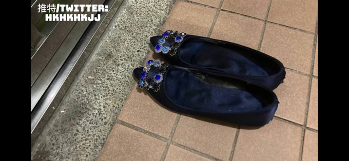 出山後.射鞋升級 #1   射鞋影片 陸續推出  冒死晚上跟蹤美OL射鞋 鞋子著得超殘舊,而且插射怕會壞掉的鞋子...😅😅😅 爽死了  片/圖片 完整版詳情請DM  #扫楼 #恋足 #打胶  #原味 #射鞋<a href="/tag/%E5%8E%9F%E5%91%B3"class="tags"><span>#原味</span></a><a href="/tag/%E6%81%8B%E8%B6%B3"class="tags"><span>#恋足</span></a><a href="/tag/%E5%B0%84%E7%B2%BE"class="tags"><span>#射精</span></a><a href="/tag/%E5%8E%9F%E5%91%B3%E4%B8%9D%E8%A2%9C"class="tags"><span>#原味丝袜</span></a><a href="/tag/cumshoes"class="tags"><span>#cumshoes</span></a><a href="/tag/%E6%89%AB%E6%A5%BC"class="tags"><span>#扫楼</span></a><a href="/tag/%E6%89%93%E8%83%B6"class="tags"><span>#打胶</span></a><a href="/tag/%E5%B0%84%E9%9E%8B"class="tags"><span>#射鞋</span></a><a href="/tag/%E5%B0%84%E5%B9%B3%E5%BA%95%E9%9E%8B"class="tags"><span>#射平底鞋</span></a>