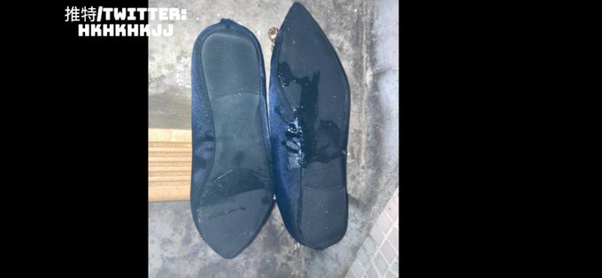 出山後.射鞋升級 #1   射鞋影片 陸續推出  冒死晚上跟蹤美OL射鞋 鞋子著得超殘舊,而且插射怕會壞掉的鞋子...😅😅😅 爽死了  片/圖片 完整版詳情請DM  #扫楼 #恋足 #打胶  #原味 #射鞋<a href="/tag/%E5%8E%9F%E5%91%B3"class="tags"><span>#原味</span></a><a href="/tag/%E6%81%8B%E8%B6%B3"class="tags"><span>#恋足</span></a><a href="/tag/%E5%B0%84%E7%B2%BE"class="tags"><span>#射精</span></a><a href="/tag/%E5%8E%9F%E5%91%B3%E4%B8%9D%E8%A2%9C"class="tags"><span>#原味丝袜</span></a><a href="/tag/cumshoes"class="tags"><span>#cumshoes</span></a><a href="/tag/%E6%89%AB%E6%A5%BC"class="tags"><span>#扫楼</span></a><a href="/tag/%E6%89%93%E8%83%B6"class="tags"><span>#打胶</span></a><a href="/tag/%E5%B0%84%E9%9E%8B"class="tags"><span>#射鞋</span></a><a href="/tag/%E5%B0%84%E5%B9%B3%E5%BA%95%E9%9E%8B"class="tags"><span>#射平底鞋</span></a>