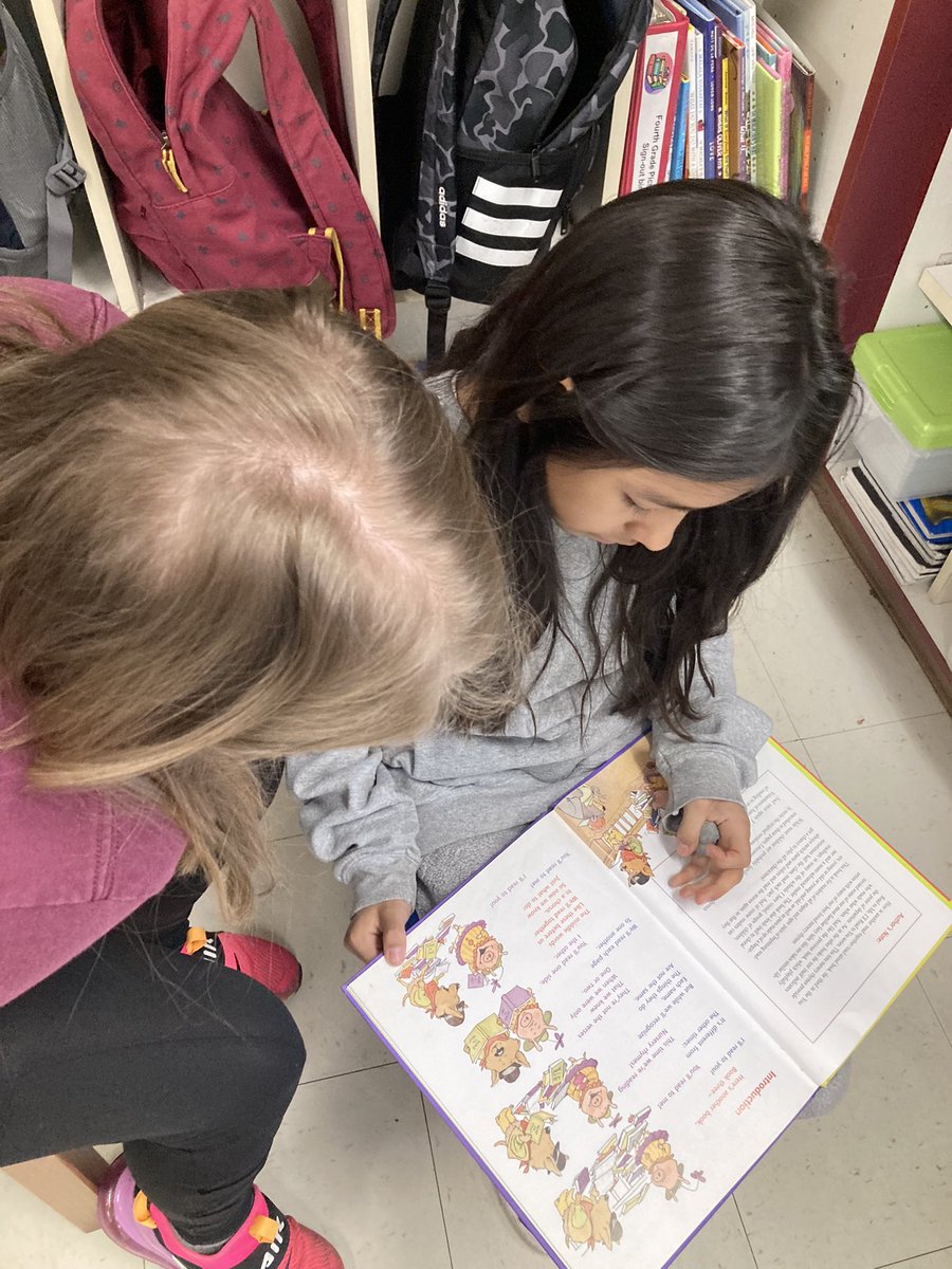 It’s so fun exploring poems with two voices!! <a href="/mrsclarkgv/">ひより_</a>