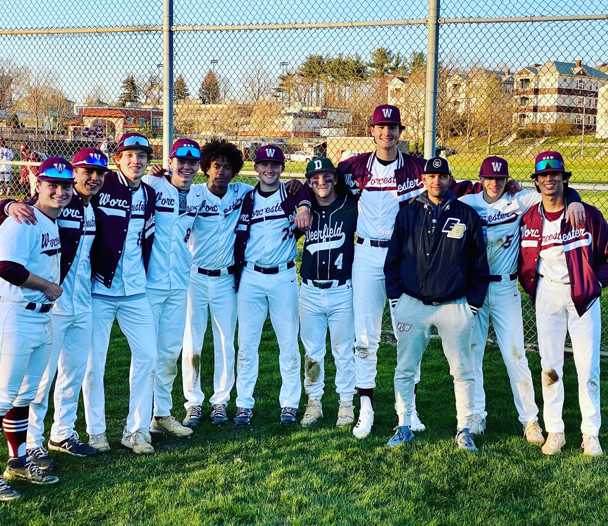 Great to see a some of the guys at the <a href="/baseball_WA/">Worcester Baseball</a> vs <a href="/Deerfield/">Deerfield</a> game yesterday. Lots of EVO guys in this pic 👀 #eVolveup #BeastMode
