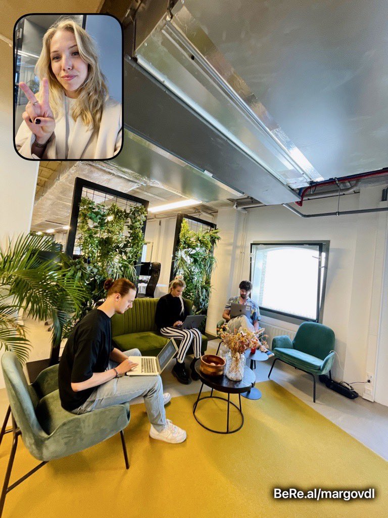 Nieuwe social app: <a href="/BeReal_App/">BeReal.</a>. Geen perfecte plaatjes, gewoon echte momenten delen met vrienden binnen 2 minuten na het ontvangen van de push melding. Alle camera's worden gebruikt. Wij vinden het leuk!📱🔥 #bereal #social #blauwgras
