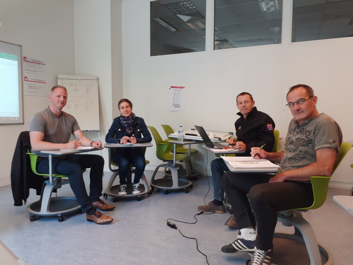 directionSPRM's tweet photo. Poursuite du "design de formation" rénovat° formation #EAP3 #pompier séance co-concept° au @cnfpt
La future professionnalisat° des CT EAP sera multimodale, synchrone et asynchrone, un mixte de techniques & approches pédagogique
Objectif : tester en automne les nouveaux modules https://t.co/dNOYyXg6jg