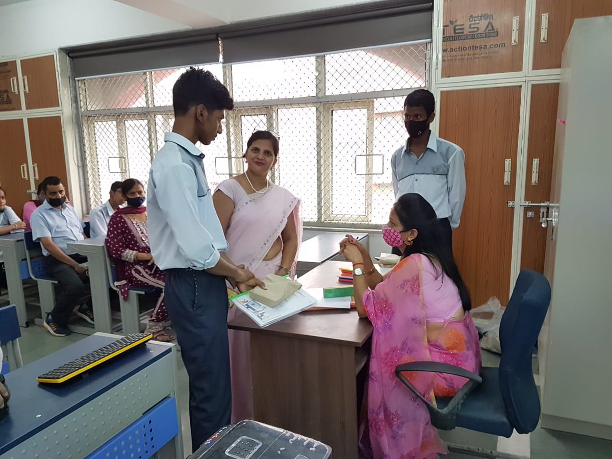 AmbedkarSoSEKJ's tweet photo. When teachers and parents meet they only talk about their common concern "the child's education". @AmbedkarSoSEKJ organised its first Mega PSTM today.

Respected @AtishiAAP,MLA, Kalkaji and @Sanjay_DoE, DDE, South-East joined us to interact with parents and address their queries. https://t.co/W8CBiiZrph