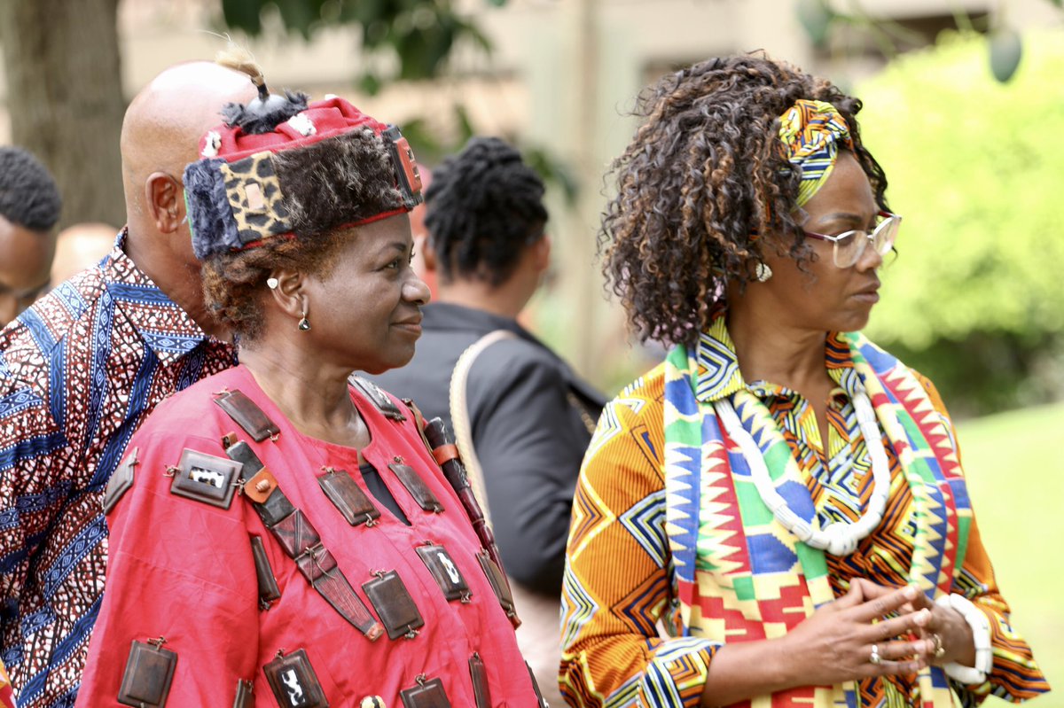 UNFPAGhana's tweet photo. His Royal Majesty Odeneho Kwafo Akoto III, King of Akwamu, welcomed the visiting Costa Rican Vice-President @epsycampbell and the UN Under Secretary-General & Executive Director of the @UNFPA @Atayeshe to the people of Akwamu in Ghana's Eastern region.
#ReturnMission https://t.co/vlzt32zmOa