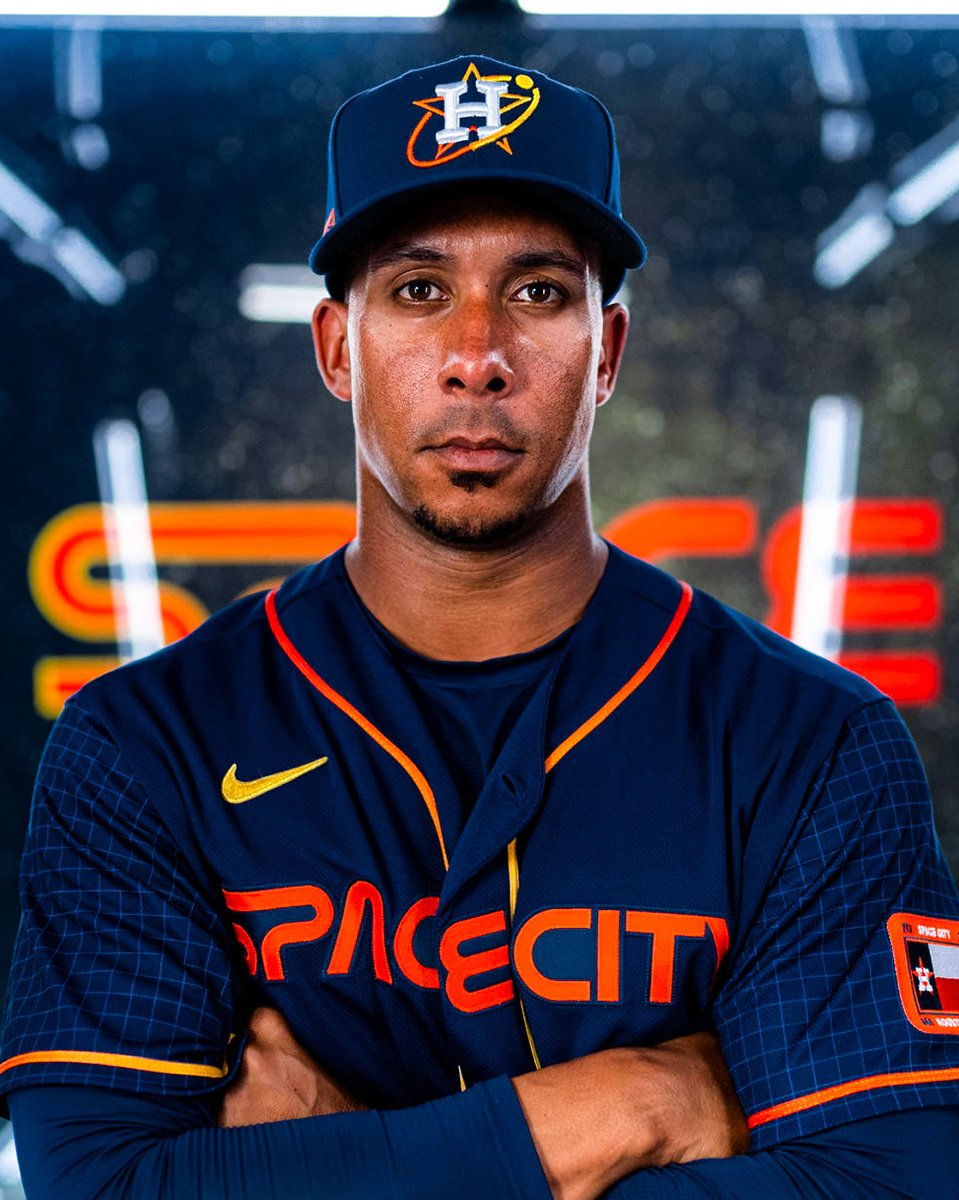 The Houston Astros' New City Connect Jersey Is Going Viral & They Are  Selling Out Fast - Narcity