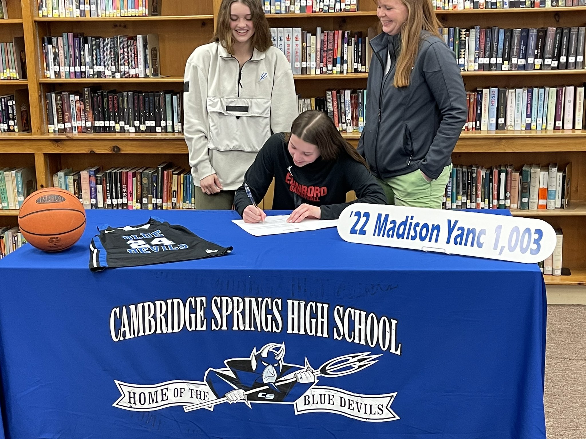 Madison Yanc (YancMadison) / Twitter