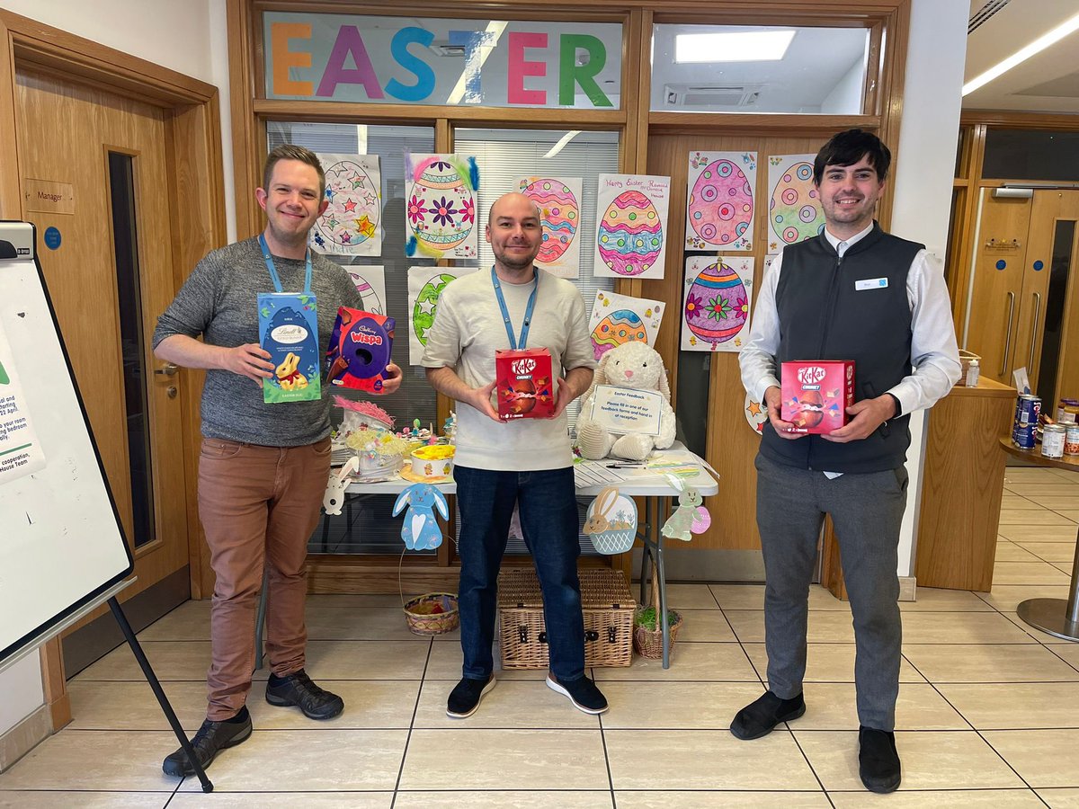 JnrOmrf's tweet photo. @coopuk Wilmslow Park gifting easter eggs to our little stars on the children's ward at @RMHCUK Manchester #coop #coopradio #itswhatwedo @Georgiegmb007 @ArukovicArmin @CoopFranchise https://t.co/f4pJ02NuhC