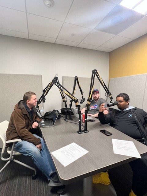 BFT_Productions's tweet photo. Attention sports fans! Our new podcast the BSC-TV Sports show has it's first episode available on Anchor by Spotify! New episodes will be posted every Friday until the end of this semester, so be sure to check out our first episode here: https://t.co/DONXpye0YK https://t.co/uKtq9ckoej