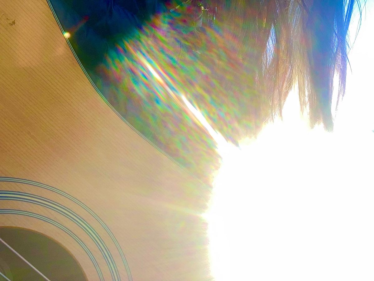 BeverleyKills's tweet photo. Garden music has happened. Guitar and bass for two new songs almost licked . . . The breeze kept stealing the paper nโ pencil.
#skinnystrings #chunkystrings #gardenjam #outdoorpractice #bassandguitar #sunnyafternoon #acousticpractice #wordsandguitar #womeninmusic #newsongs https://t.co/eFodSGY6Ec