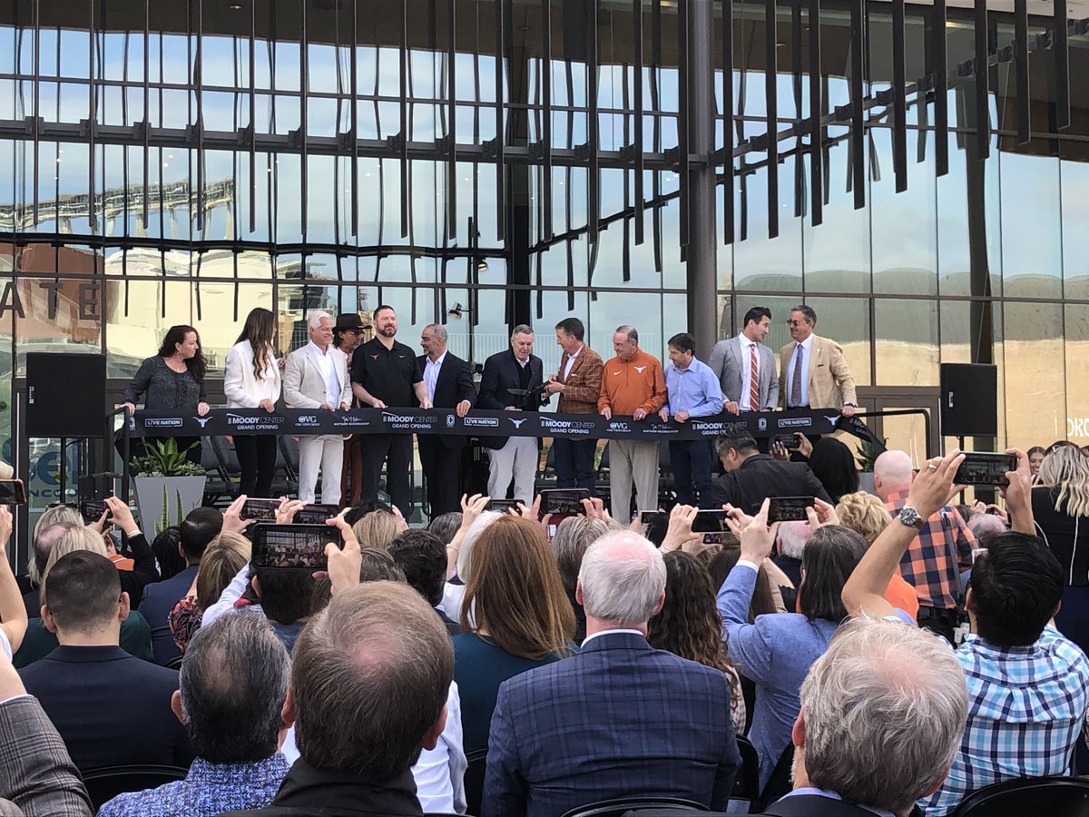 Austin has a new headliner! The newly opened <a href="/MoodyCenterATX/">Moody Center</a> is a multi-purpose, state-of-the-art venue located downtown. 🤘 Shoot us a DM to discuss how the Moody Center fits in with your next event. #MeetInATX