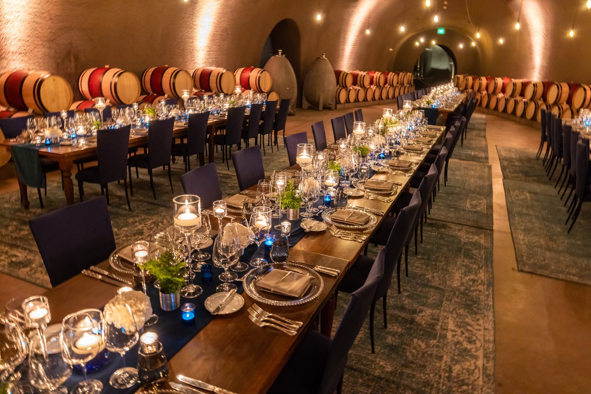 FirstHold's tweet photo. Check out our latest venue crush, CADE Estate Winery. If you haven’t hosted an event here, definitely take a look!
#CADEestatewinery #venuecrush #firsthold #arrowoodphotography #eventplanner #eventvenue #corporateevents #eventplanning #benchmarkdestinations @TaraArrowood https://t.co/9c5p6WE2jR