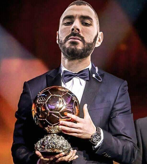 NaimaDjeffal1's tweet photo. @OukaziB @realmadrid Inchallah il mérite le ballon d or ⚽️👑
#HalaMadrid
#Bk9 https://t.co/wxDfRjHjD2