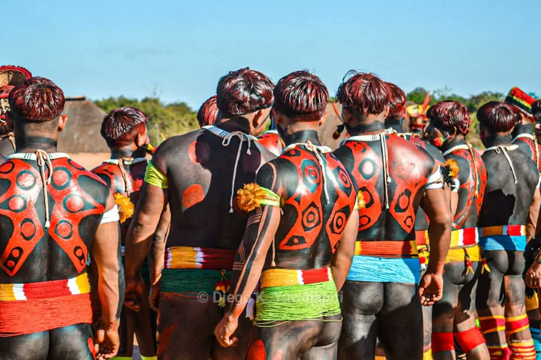 Jaime_afkr's tweet photo. A cultura sempre viva 🏹

Foto:@DiegoYawalapiti
#cultura #guerreiros #Indígena 
#Brasil #território #Amazonas #Xingu  
#kuikuro #kuarup https://t.co/PnMf3miLYG