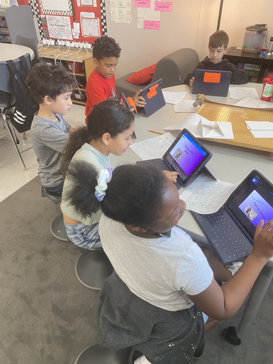 MsTighe3rdGrade's tweet photo. We’ve brainstormed, planned, created rough drafts and now we’re ready to make our THANK YOU letters into a Keynote presentation!  Thank you @CarlyBeckITF for your inspiration and help today!
@ParkwayES #LISDWrites
#MsTighe3rdGrade https://t.co/WYafvVDKRR