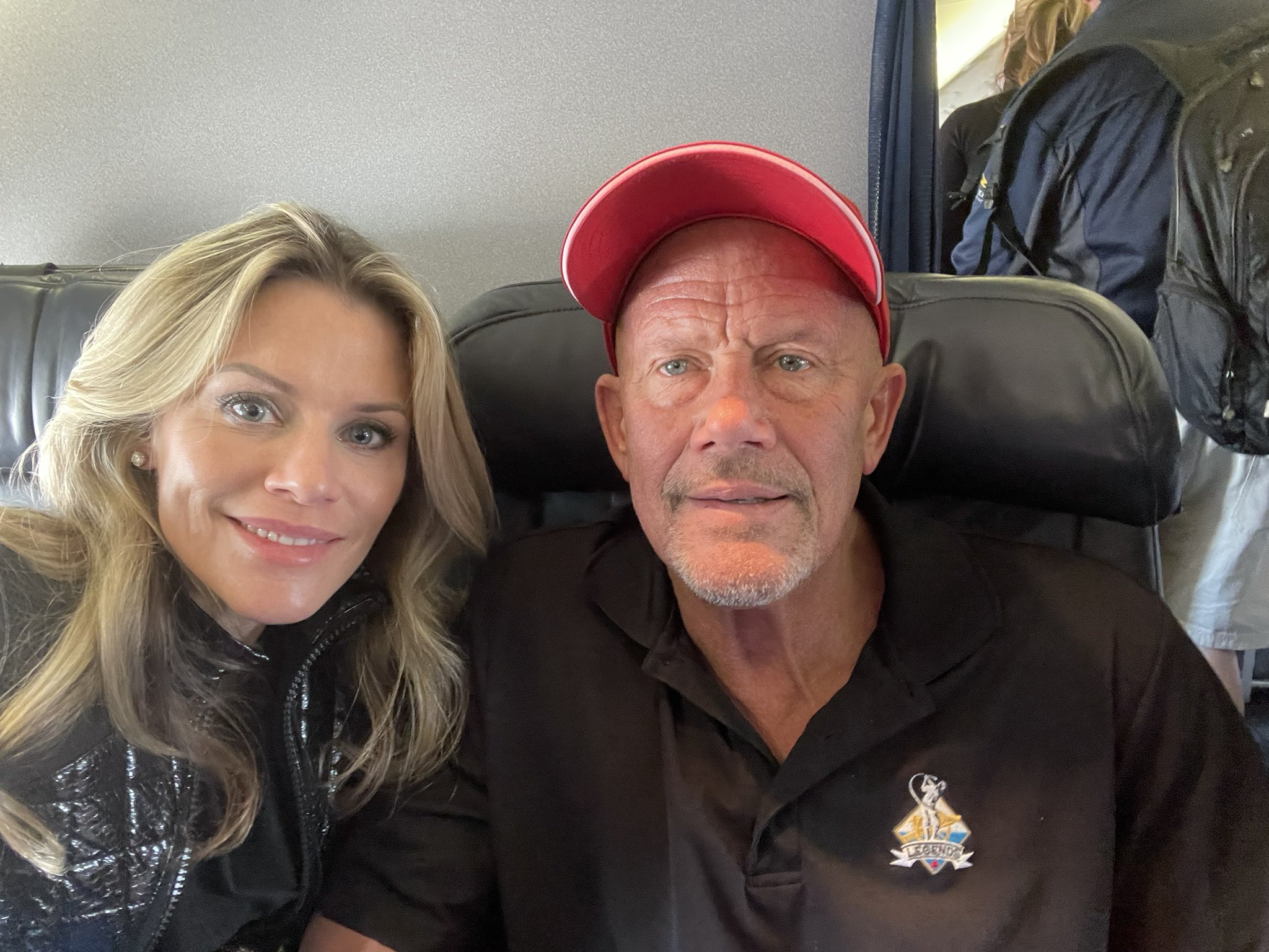 Kerri Ann Hoskins on Twitter: "About to take off for #Vegas for @FanboyExpo . Naked feels so