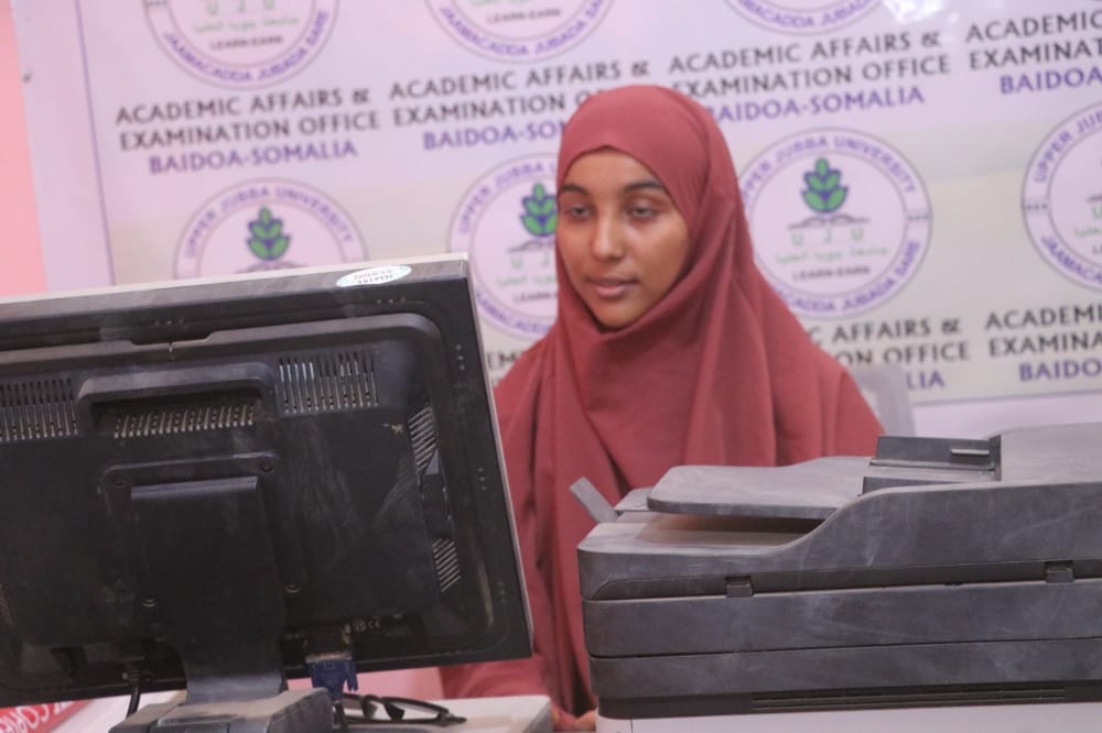 IsackAvv's tweet photo. Alx. waxaa maanta noosoo idlaadey  imtixaankii dhexe ee jaamacadda #Upper jubba university ee megaalada baydhabo https://t.co/eLyBH5qG5W