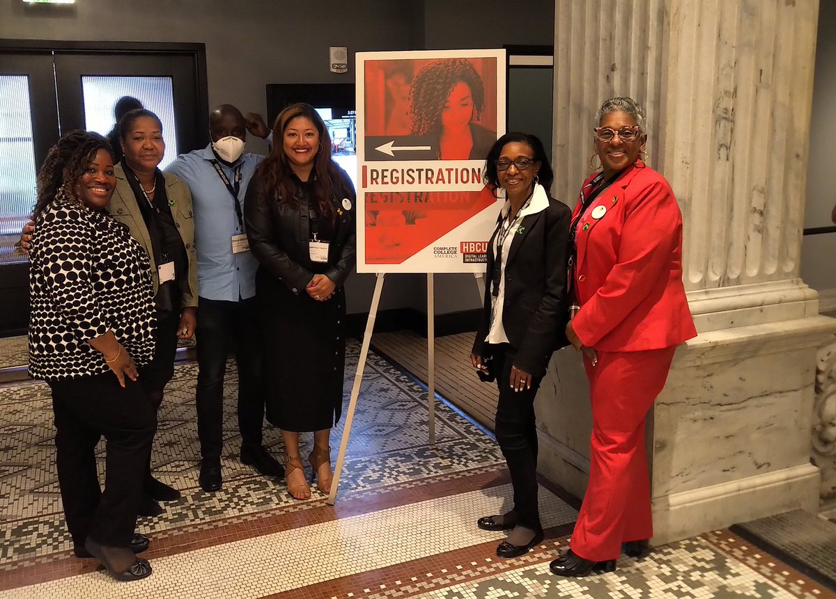 In Atlanta with my team presenting at the Complete College America #HBCU Digital Learning Conference. As a leader in urban higher education, Coppin State was selected to discuss the intersection of culture, technology and pedagogy. Go Eagles!
#CCA
#BillandMelindaGatesFoundation