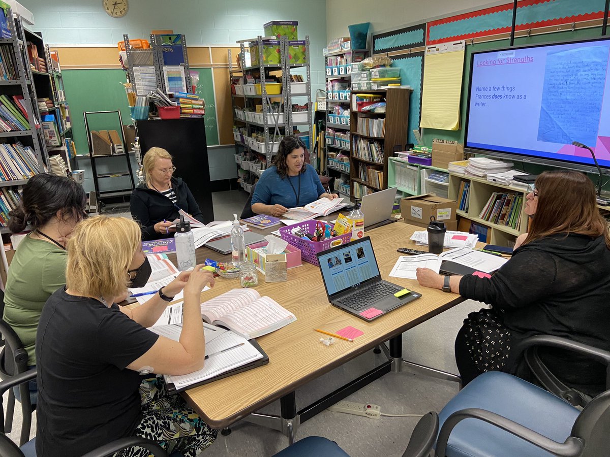 Margot Holmes tweet media