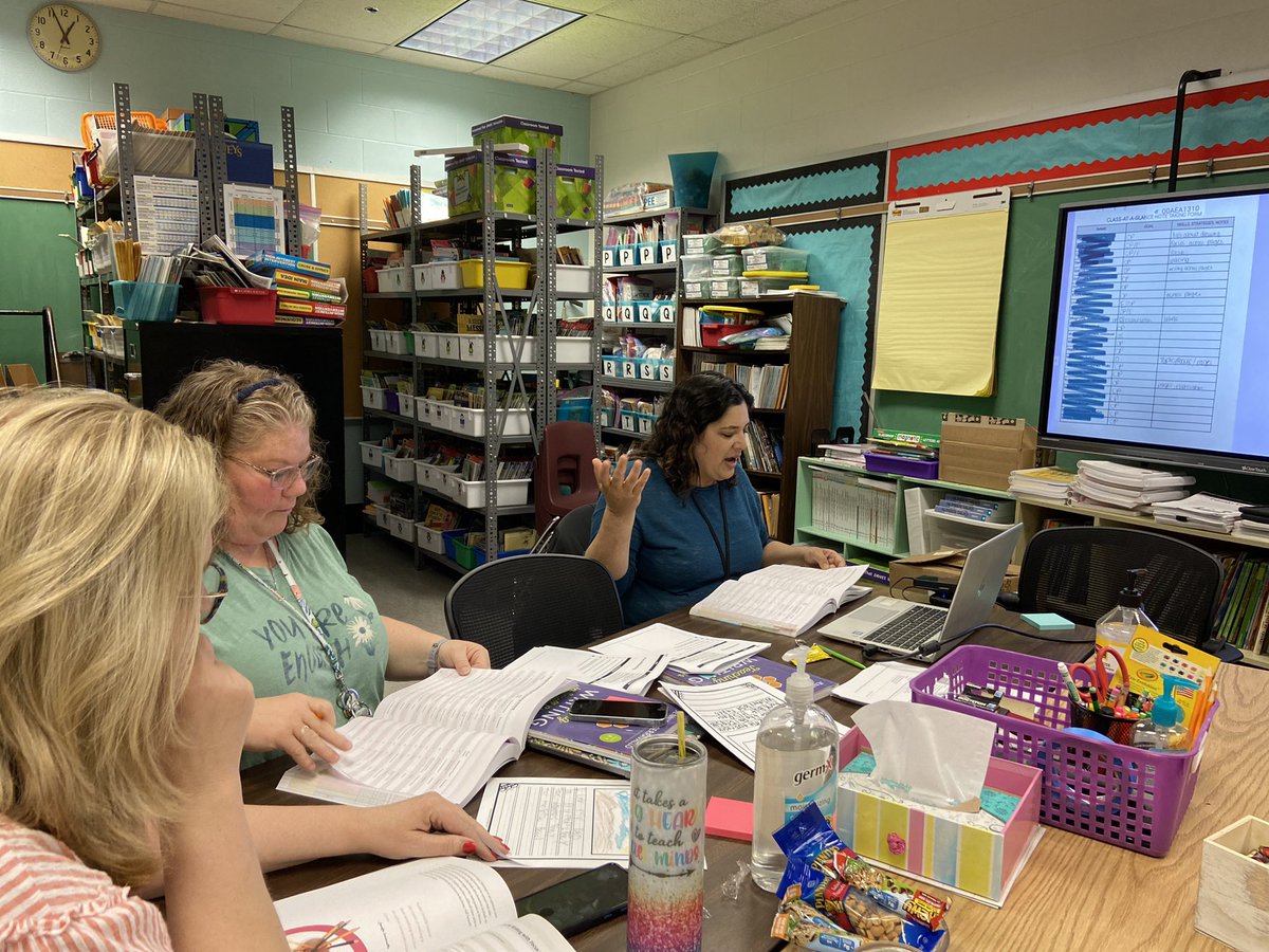 Margot Holmes tweet media