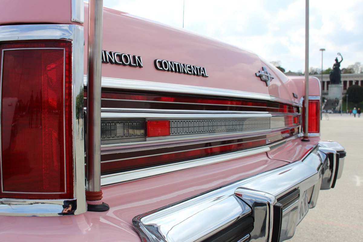 This week's random BA article involves a Lincoln Continental (not sure if it was a 'FAB1' pink, if anyone gets the reference).

adrianreed.co.uk/2020/02/24/dec…

#baot #BusinessAnalysis