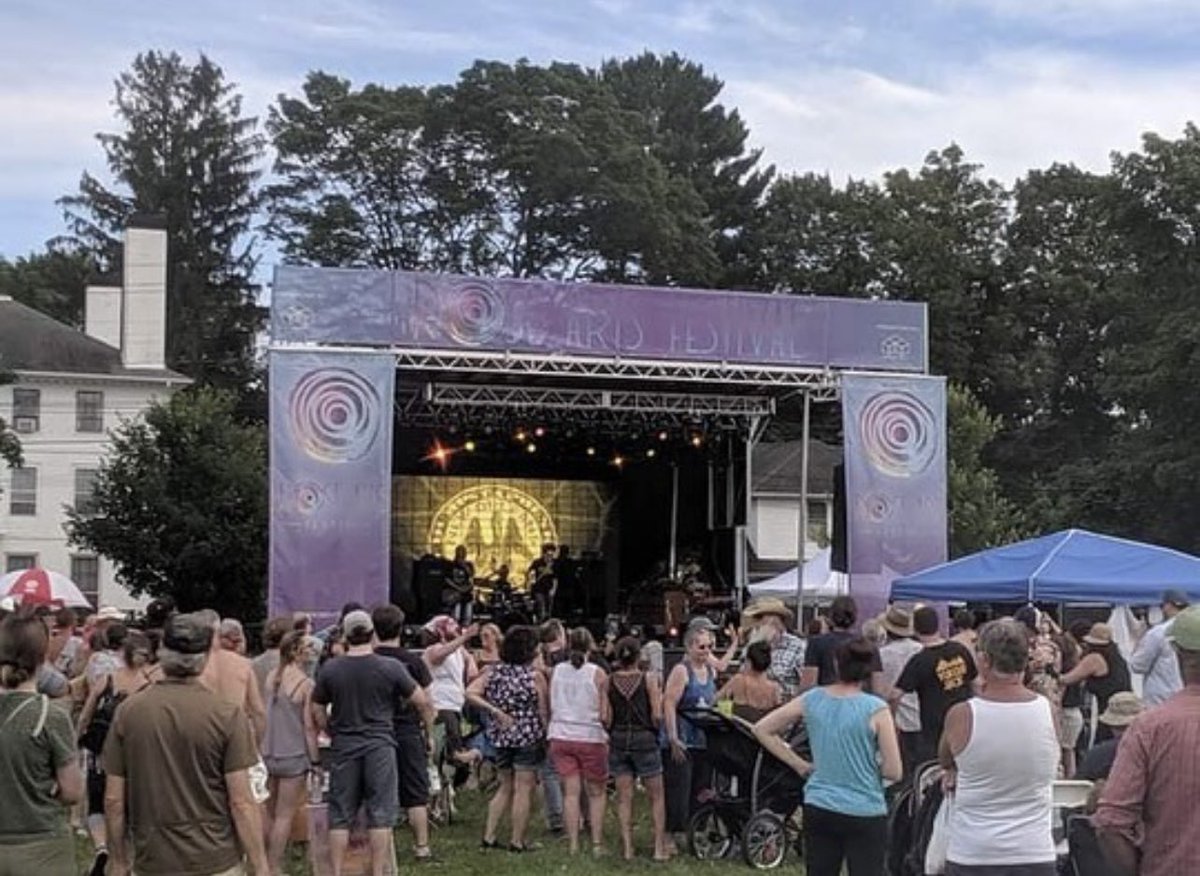 RoseArtsFest's tweet image. Resurrected in 2017 by a group of
volunteers, then paused by the pandemic, Rose Arts Festival
returns in 2022.

We can't wait to reveal our latest and greatest stage to you on, Saturday June 25th in Chelsea Parade Park.

#RoseArtsFestival #RoseArts #Festival #Norwich #Connecticut