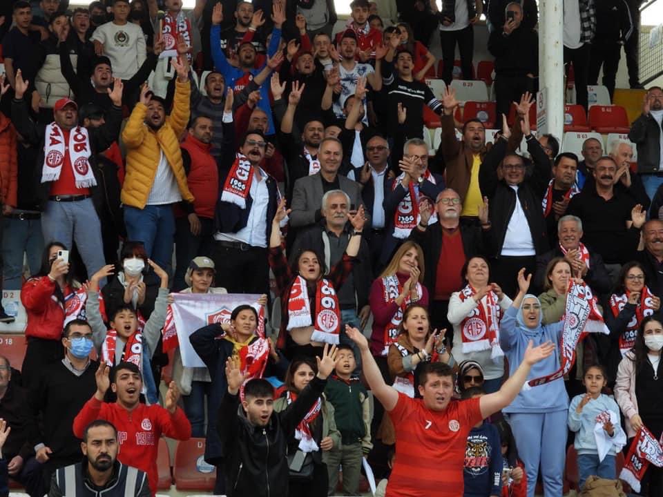 Grup1966ASTDER's tweet photo. Kepezspor Adana 1954 Fk 22.04.2022 Cuma saat 15.00 de Karaman'da Deplasmanda Oynanacak Şampiyonluk Maçı İçin Sabah 08.00 de Yüzüncü Yıl Dernekten Gazi Lisesi Önünden Otobüsümüz Ücretsiz Hareket Edecektir.Tüm Sevenlerimizi Yarın Bu Maça Bekliyoruz.Yolun Sonu Şampiyonluk 
#GRUP1966 https://t.co/q1DfnEw5Mw