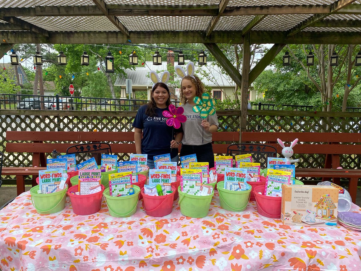 ageofcentraltx's tweet photo. Photos from last week's big Easter Egg Hunt and Garden Party at the @ageofcentraltx Thrive Social &amp; Wellness Center -- and a big thanks to @FiveStoneTax who decorated our lovely garden, set up some lovely spring props, and put together the Easter Egg Hunt for us! https://t.co/CzzuQepnML
