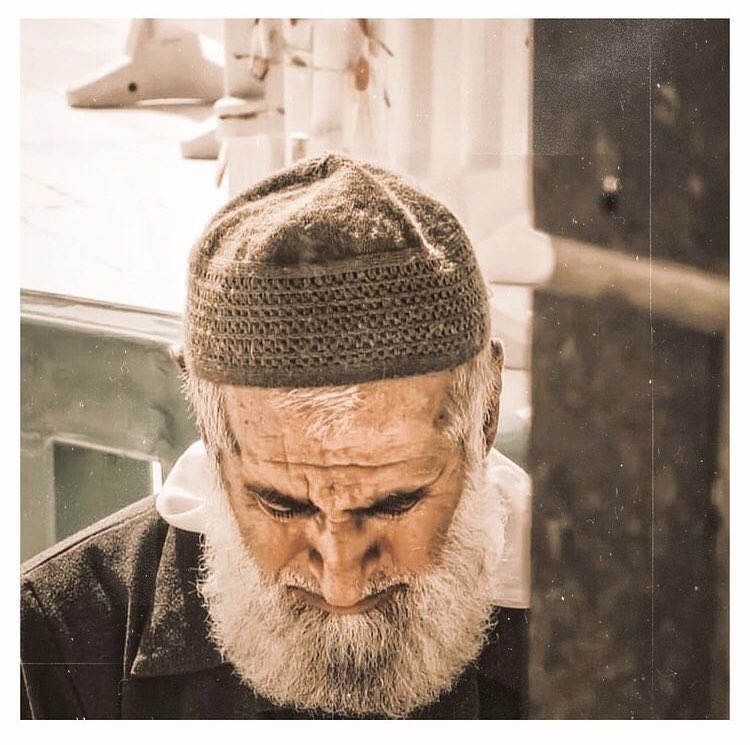 Mousa__sy's tweet photo. _

قالَ سُفيان بِن عُيينَة - رحِمهُ الله :
« لَم يَأمُر بِالمَسْألة إِلَّا لِيُعطي ».

———•———•———•———

#تــغـريـدات_شــاب_سـلـفي📚 https://t.co/d4ycn7eJkG
