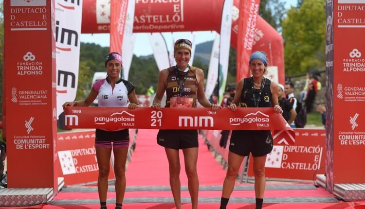 ultrescatalunya's tweet photo. 🏆 Una @PenyagolosaTr 2022 de campionat. La prova castellonenca coronarà els primers campions Espanya Ultra Trail. Pere Aurell, Marta Molist i @carreteroabel entre favorits

📺 Retransmissió en directe per streaming i TV (@esport3 i @teledeporte)

➕INFO➡️ https://t.co/2pcUZQHzT2 https://t.co/otGJm56Aza