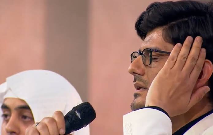 Suudi Arabistan’da Düzenlenen Kur’an’ı Kerim’i Ve Ezanı Şerif-i Okuma Yarışmasında 1. Olan Sivas Şarkışla Ravza Camii İmam Hatibi Sn <a href="/MK_MuhsinKara/">Muhsin KARA</a> Hocamızı Tebrik Eder Hayırlı Çalışmalarının Devamını Dileriz.