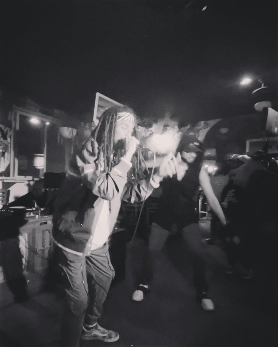 MylesThaMaster's tweet photo. Hope everyone had a great 420!
Shout out to my brotha @SiRiUS_719 for putting together a fun ass set! https://t.co/fVbPo2emRO