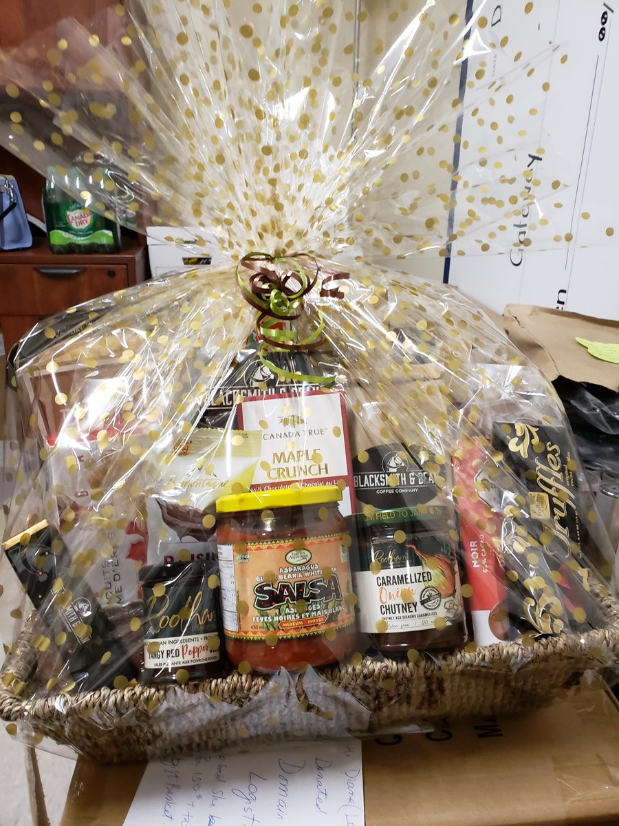 ShelldaleFG's tweet photo. Looking for a gift for a loved one OR just love to sample some great gourmet foods? Visit our Step into Spring auction https://t.co/iqRBkalaTT to bid on this delish gift basket donated by our friends at https://t.co/tmjtGlRbmH. Thank for you Domain Logistics for your support! https://t.co/N2H6MU4Bpt