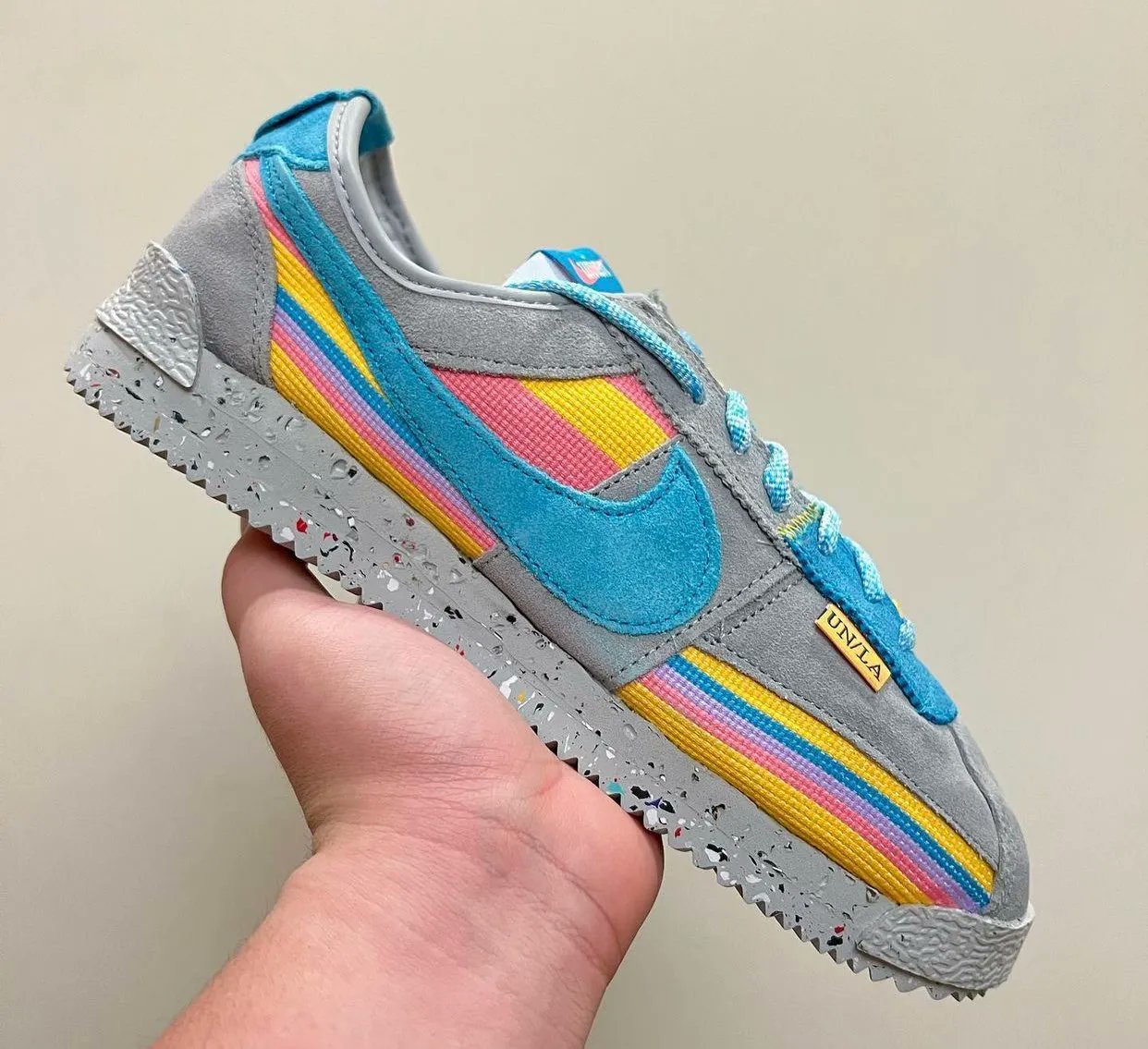Nike cortez clearance colorways