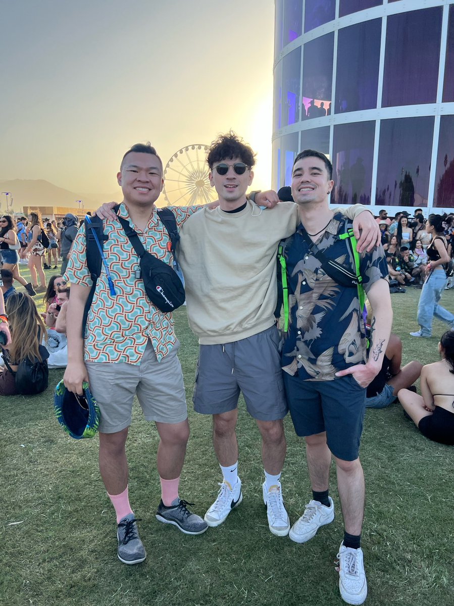 cheezzblob's tweet photo. Not me realizing @Valkyrae was in the background of our pics at Coachella 😭😭 https://t.co/amDqRwbzxX