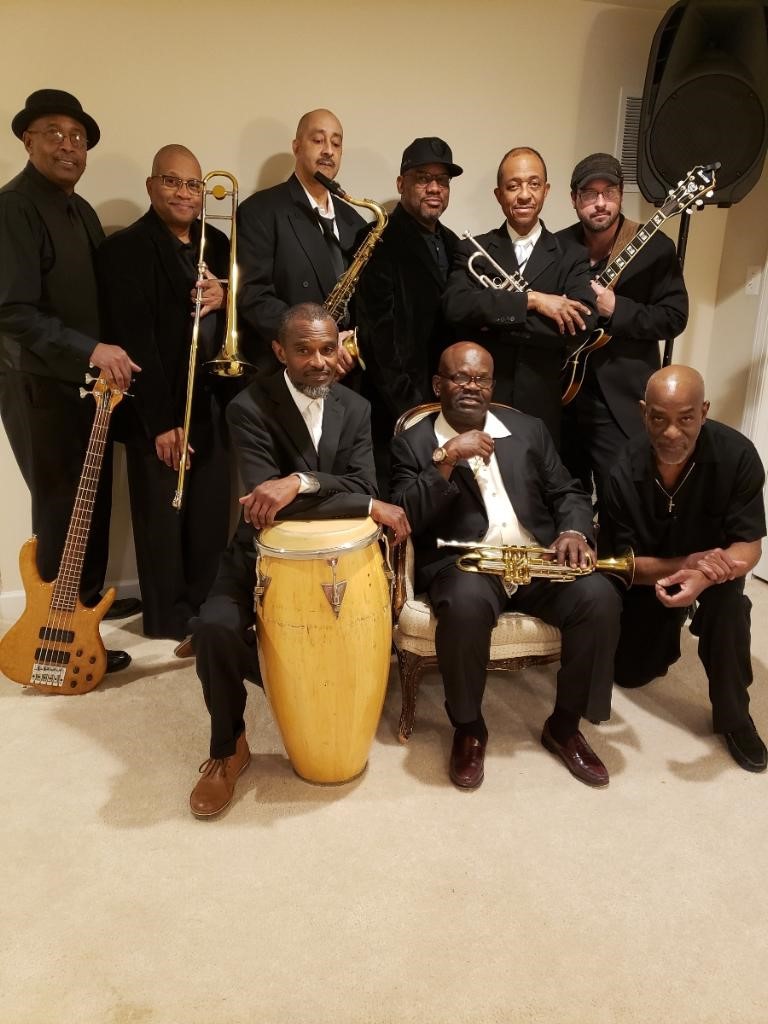 BBQinDC's tweet photo. 3:00-4:00pm Soul Searchers will be playing on the Pepsi-Lays Sound Stage . Come join the fun Saturday June 25, 2022. https://t.co/a3Ek2UTGnF