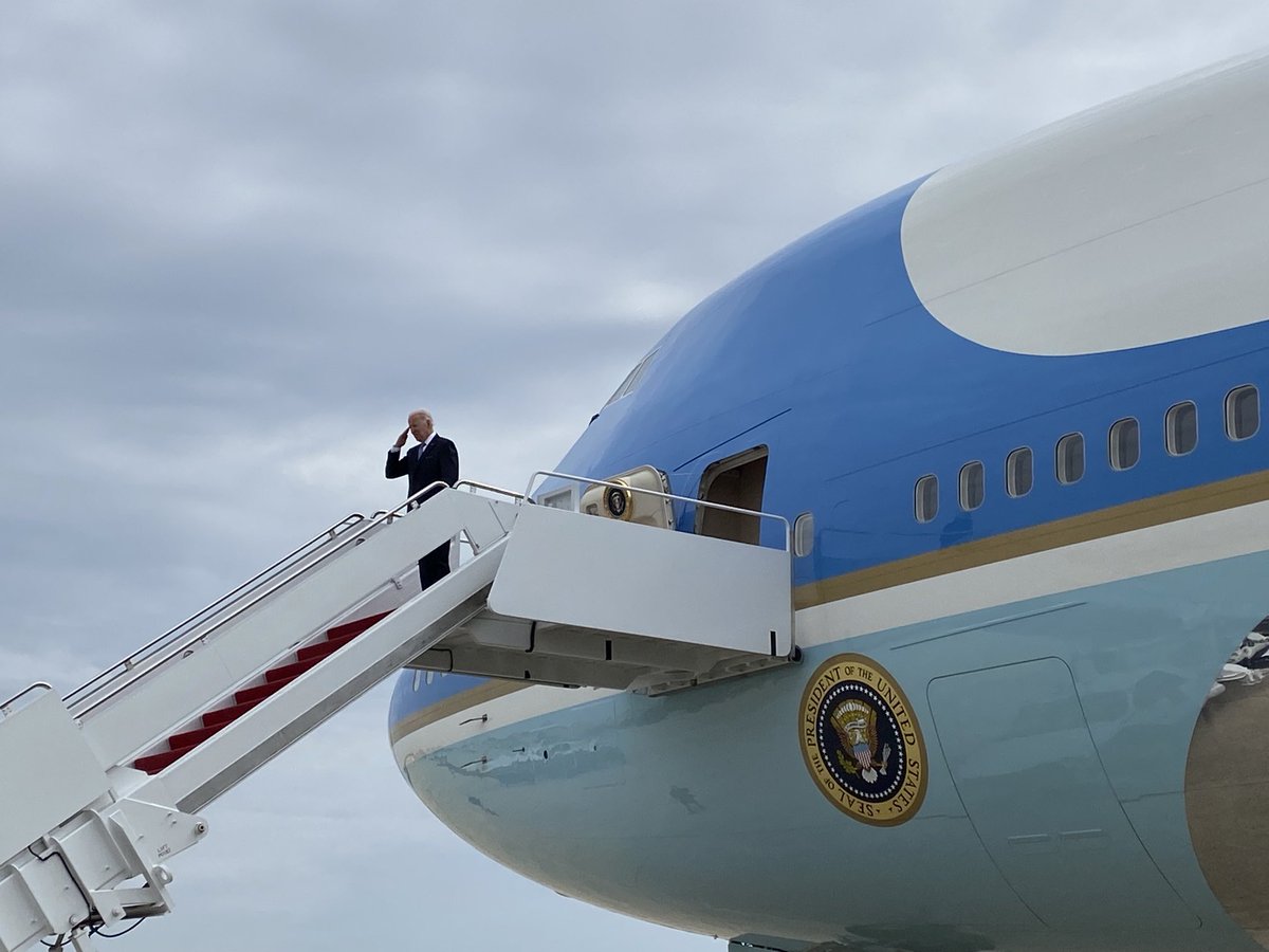 jeffmason1's tweet image. .⁦@POTUS⁩ heads to Portland.