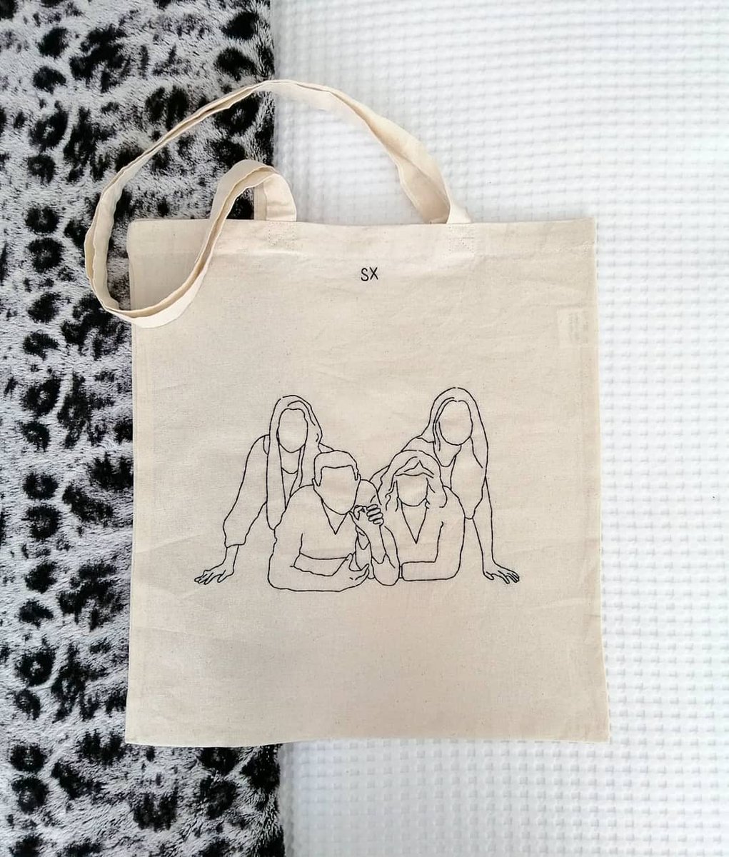 Leysansix24's tweet photo. He vuelto a hacer estas cositas handmade tan monas ✨ 
Si os gustan aquí tenéis más 👇🏼 https://t.co/t6K8iVI0qG
1RT = 1 día más lejos de la pobreza, graciaas 💕 https://t.co/dCQVJTg8Dm