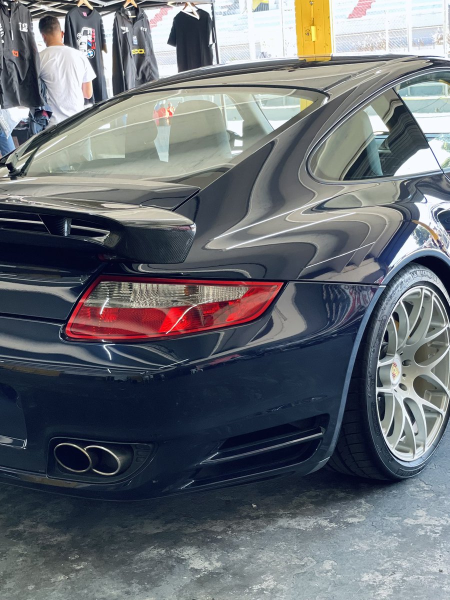 PlanchadosAca's tweet photo. Porsche 911 turbo https://t.co/TnKOJyDj09