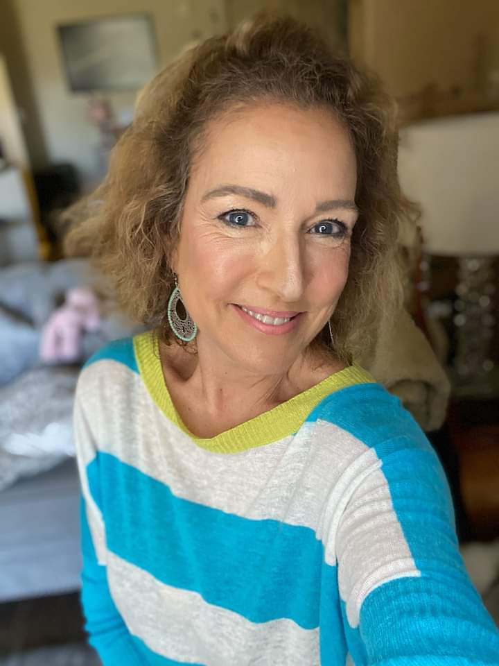 Evelynkarev's tweet photo. living life, how old is too old to find a passion? (60F) https://t.co/Jpw1kMSNaK