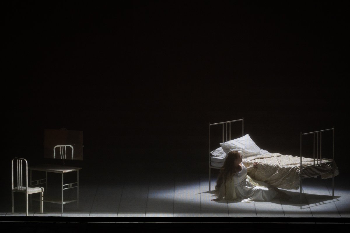 OperaRoma's tweet photo. “I puritani”di Bellini rimane in scena fino al 30 aprile con la direzione di @RobertoAbbado e con la regia di #AndreaDeRosa. Questa sera alle 20 si torna in scena con #JessicaPratt, #JohnOsborn, #FrancoVassallo, #NicolaUlivieri, #IreneSavignano. 

#operaroma #TORpuritani https://t.co/9V1smp7zRY
