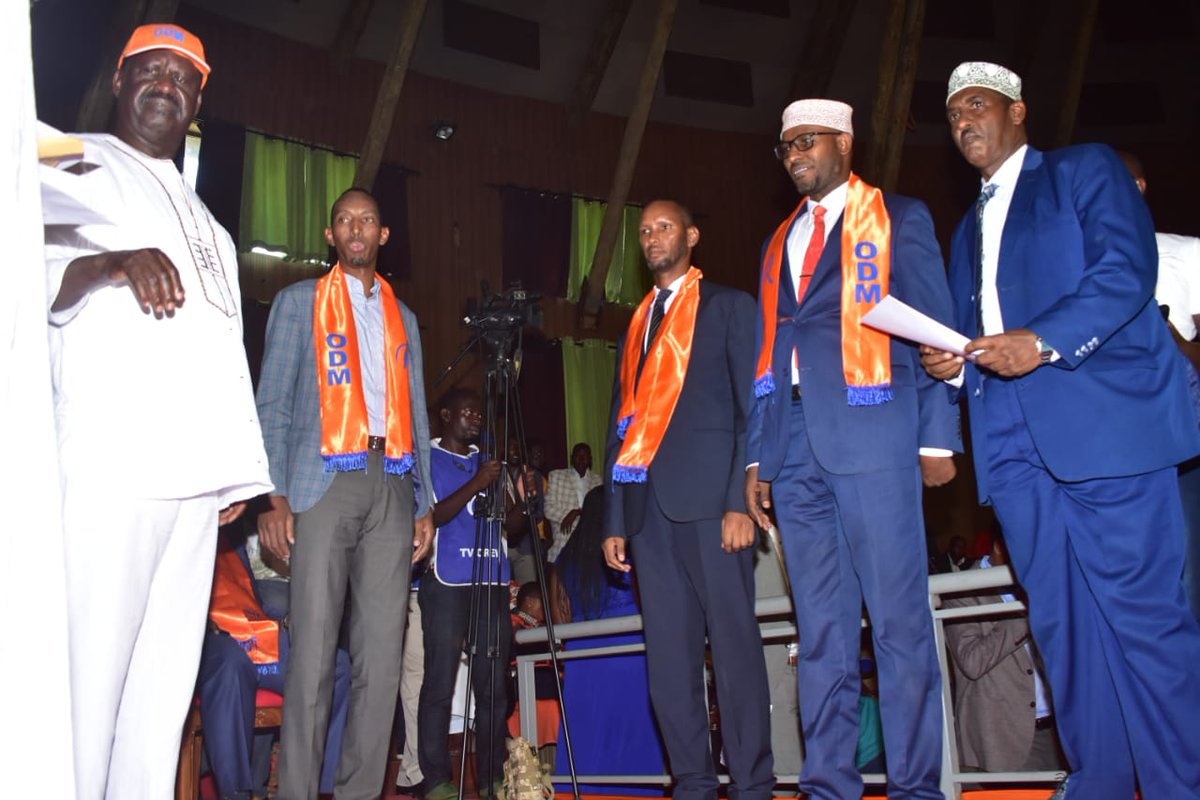 HonIsmailSheikh's tweet photo. With #BabaThe5th  as i recieved my certificate of Nomination yesterday. To the great people of Wajir East, change is here and as i promised we will together build an inclusive and progressive #WajirEast . @Disembe @AbdihakimKeinan @RailaOdinga https://t.co/MxT17AwD06